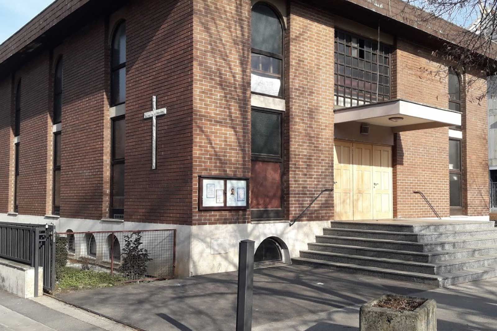 Povijest Župe Duha Svetoga - Crkva u Dugoratskoj ulici