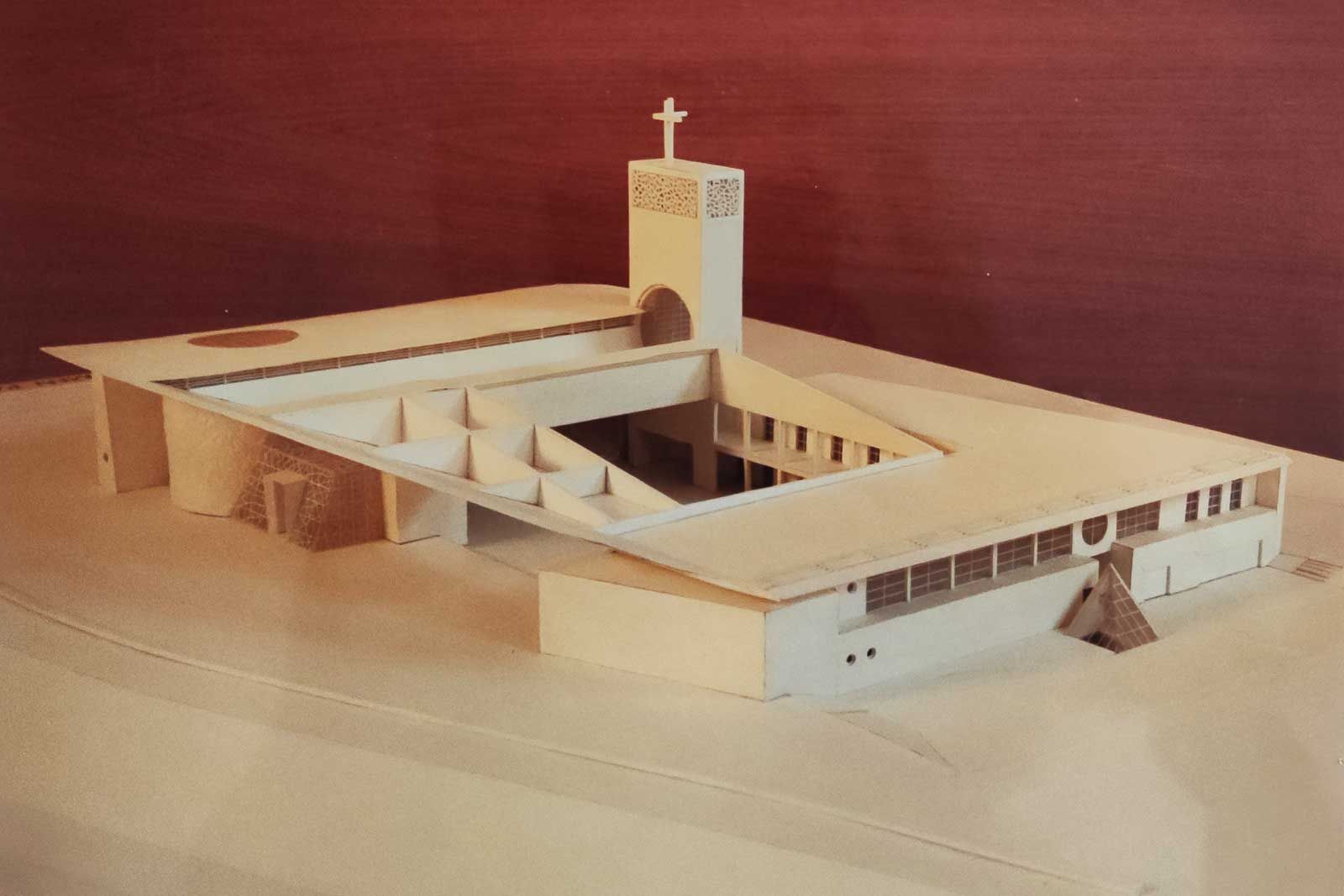 Sveta Mati Slobode -  Izgradnja crkve