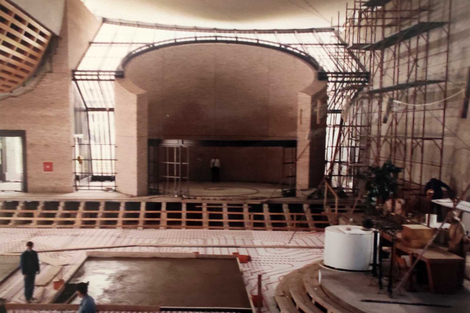 Sveta Mati Slobode - Izgradnja crkve