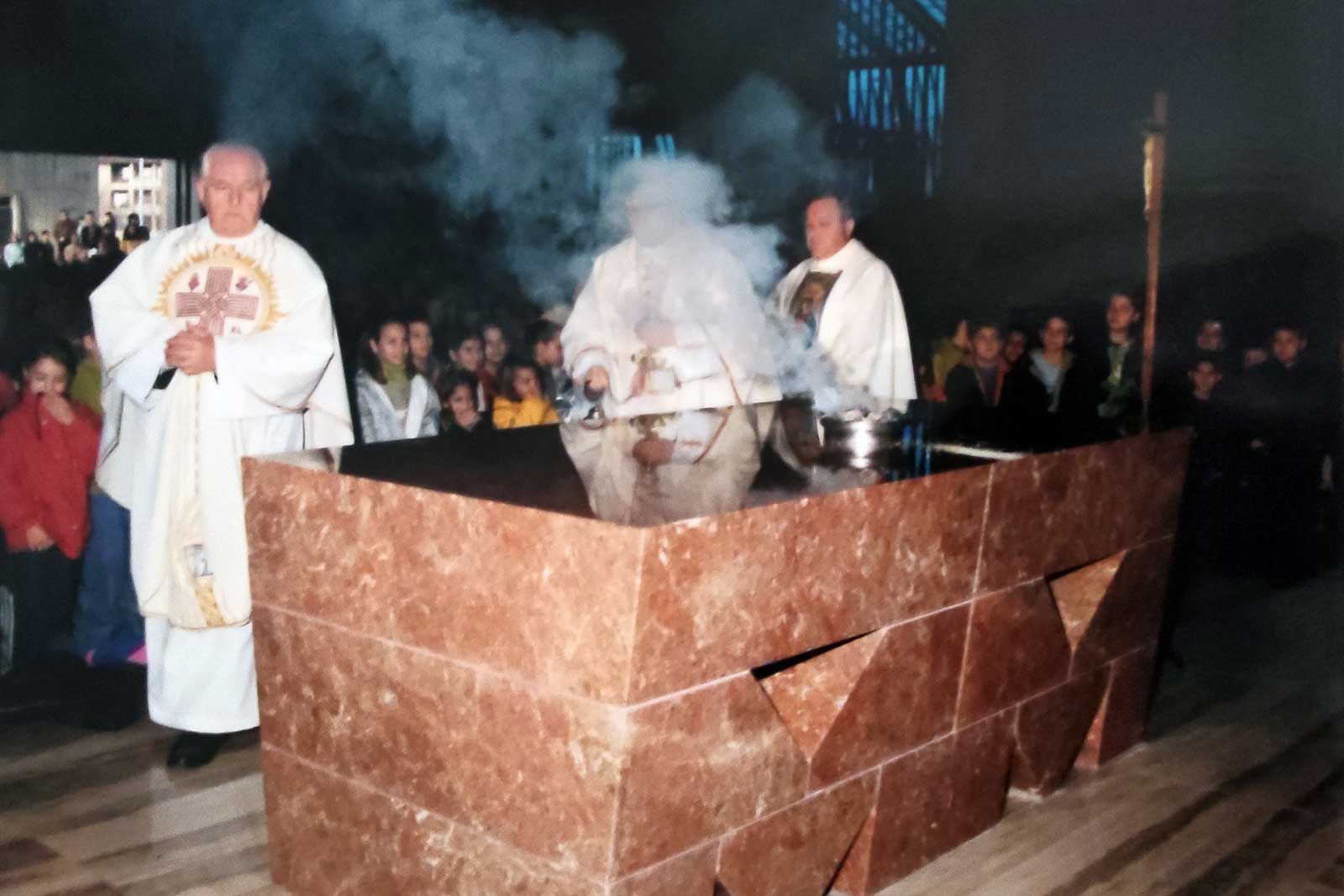 Sveta Mati Slobode - Posveta oltara