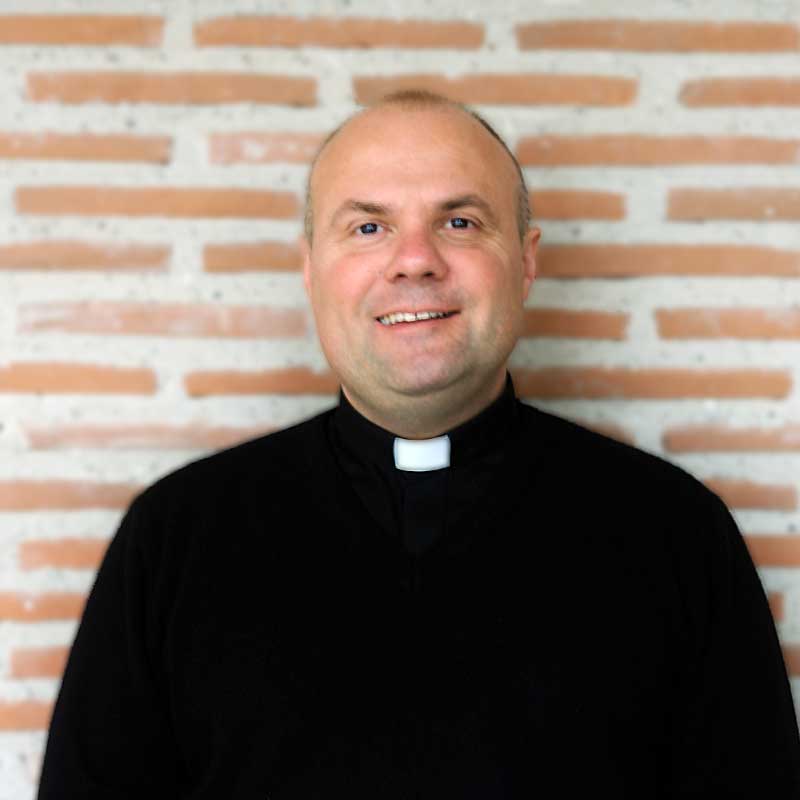 Župa Duha Svetoga - don Damir Stojić